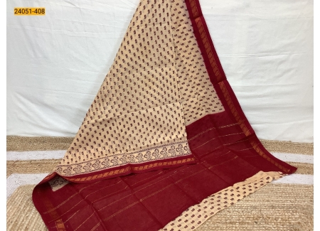 Sandal With Red Sungudi Cotton Printed Saree
